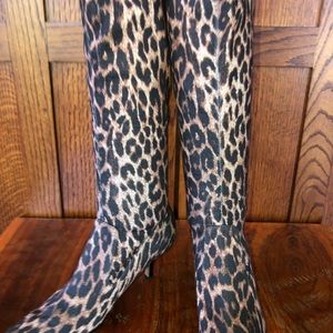 Donald J Pliner - stretch leopard tall boots with kitten heel - size 6.5